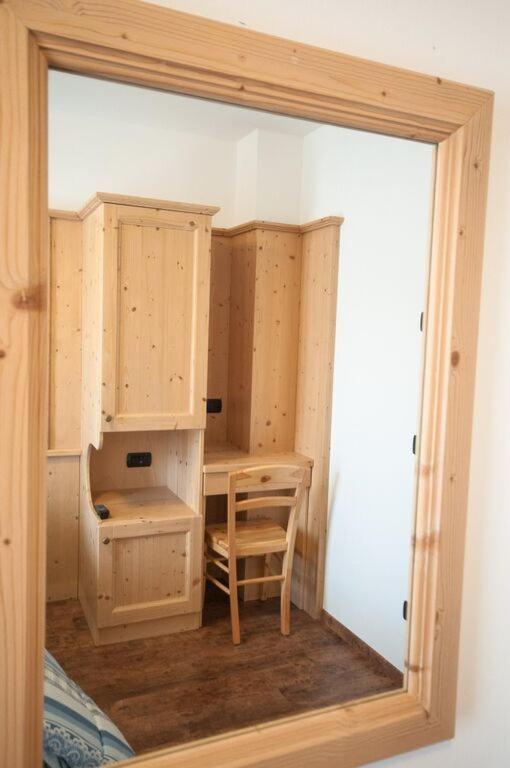 B&B Ledro AFFITTACAMERE Mezzolago Habitación foto